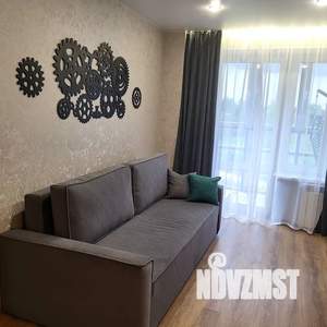 1-к квартира, посуточно, 37м2, 4/10 этаж