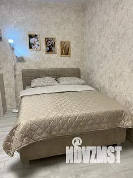 Студия квартира, посуточно, 42м2, 3/16 этаж