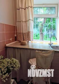 2-к квартира, посуточно, 44м2, 1/2 этаж