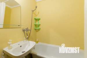 1-к квартира, посуточно, 40м2, 1/10 этаж