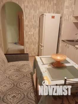 1-к квартира, посуточно, 38м2, 3/9 этаж