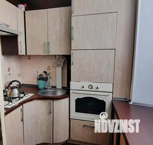 Студия квартира, посуточно, 33м2, 1/2 этаж