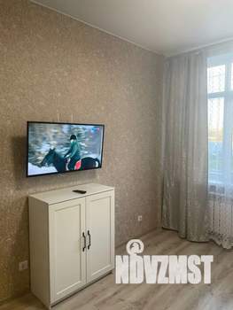 Студия квартира, посуточно, 28м2, 1/12 этаж