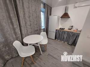 Студия квартира, посуточно, 28м2, 2/9 этаж