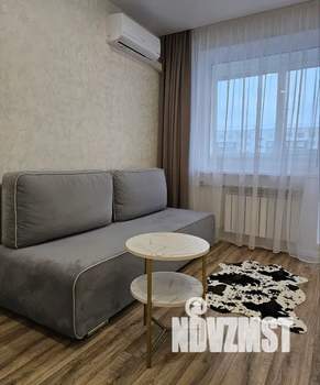 1-к квартира, посуточно, 37м2, 6/9 этаж