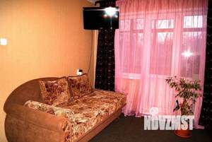 1-к квартира, посуточно, 50м2, 1/1 этаж