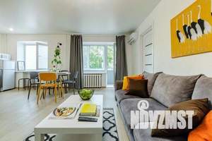 2-к квартира, посуточно, 45м2, 2/4 этаж