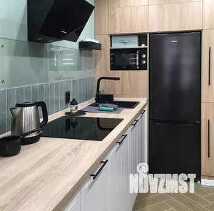 1-к квартира, посуточно, 38м2, 3/8 этаж