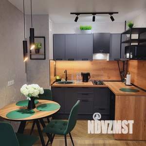 1-к квартира, посуточно, 37м2, 4/10 этаж