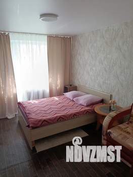 1-к квартира, посуточно, 40м2, 1/5 этаж