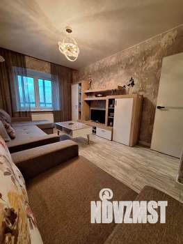 1-к квартира, посуточно, 38м2, 3/6 этаж