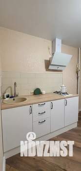 Студия квартира, посуточно, 35м2, 4/10 этаж