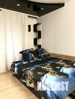 Студия квартира, посуточно, 28м2, 3/10 этаж