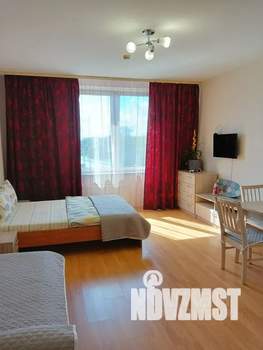 Студия квартира, посуточно, 37м2, 2/6 этаж