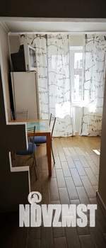 1-к квартира, посуточно, 38м2, 9/9 этаж