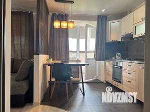 Студия квартира, посуточно, 34м2, 1/10 этаж