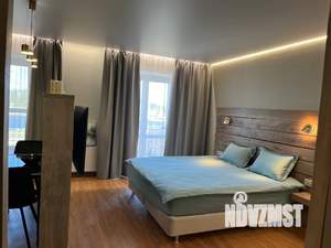 Студия квартира, посуточно, 42м2, 3/6 этаж