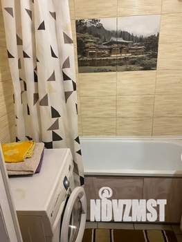 1-к квартира, посуточно, 40м2, 6/9 этаж