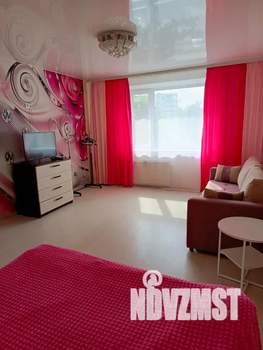 1-к квартира, посуточно, 39м2, 4/9 этаж