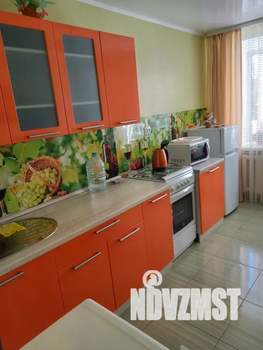 1-к квартира, посуточно, 50м2, 1/5 этаж