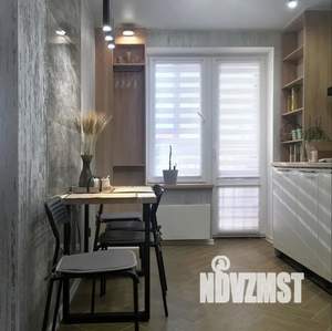 1-к квартира, посуточно, 38м2, 3/8 этаж