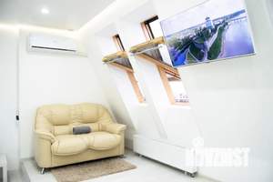 Студия квартира, посуточно, 40м2, 6/6 этаж