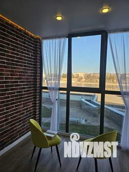 Студия квартира, посуточно, 42м2, 2/6 этаж