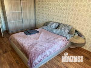 1-к квартира, посуточно, 65м2, 1/1 этаж