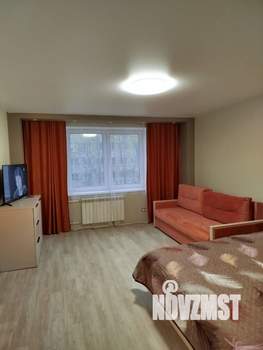 1-к квартира, посуточно, 42м2, 4/5 этаж
