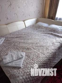 1-к квартира, посуточно, 40м2, 5/9 этаж