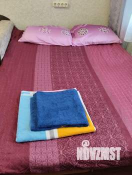 Студия квартира, посуточно, 32м2, 2/5 этаж