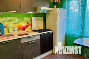 2-к квартира, посуточно, 50м2, 1/5 этаж
