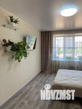 1-к квартира, посуточно, 34м2, 4/10 этаж