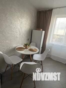 1-к квартира, посуточно, 40м2, 9/9 этаж