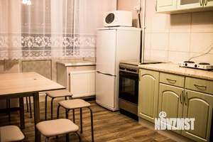 1-к квартира, посуточно, 38м2, 8/10 этаж