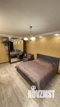 1-к квартира, посуточно, 42м2, 5/5 этаж