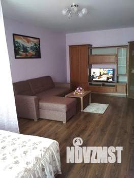 1-к квартира, посуточно, 53м2, 3/8 этаж