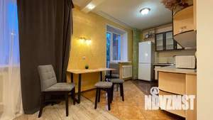 1-к квартира, посуточно, 40м2, 5/5 этаж