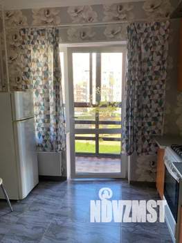 1-к квартира, посуточно, 38м2, 3/10 этаж