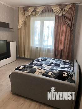 1-к квартира, посуточно, 35м2, 1/9 этаж