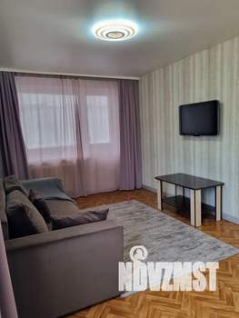 2-к квартира, посуточно, 42м2, 2/5 этаж