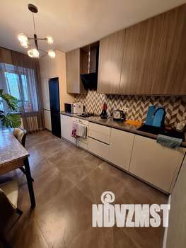 1-к квартира, посуточно, 38м2, 3/6 этаж