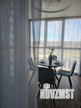 Студия квартира, посуточно, 42м2, 2/6 этаж