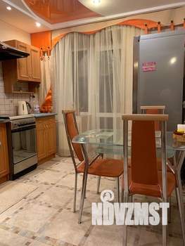 1-к квартира, посуточно, 40м2, 2/10 этаж