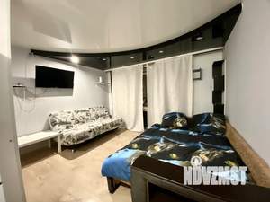 Студия квартира, посуточно, 28м2, 3/10 этаж