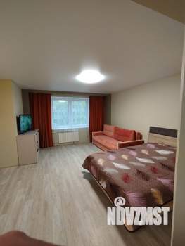1-к квартира, посуточно, 42м2, 4/5 этаж