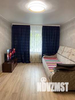 2-к квартира, посуточно, 50м2, 1/3 этаж