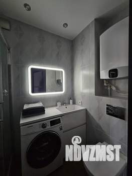 Студия квартира, посуточно, 42м2, 2/6 этаж