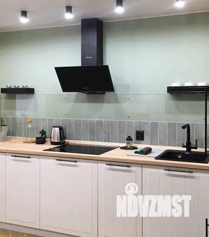 1-к квартира, посуточно, 38м2, 3/8 этаж