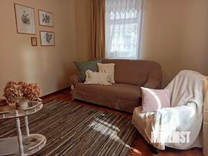 2-к квартира, посуточно, 42м2, 1/2 этаж